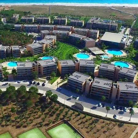 Luxury Apartment, And Swimming Pool *